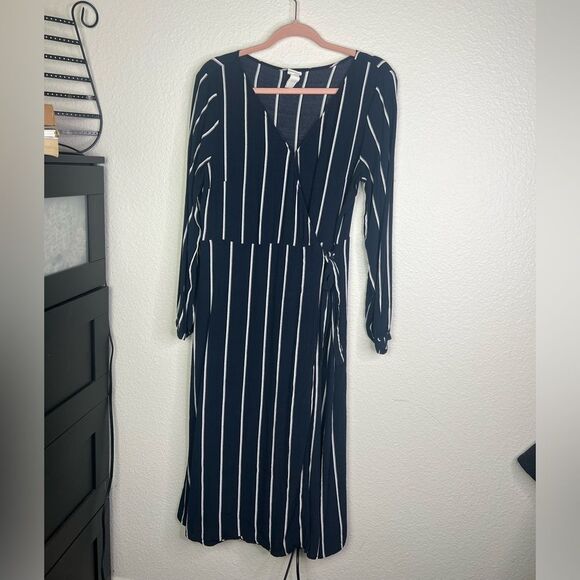 H&M striped Navy Long sleeve Maxi dress size 10 - Picture 7 of 8